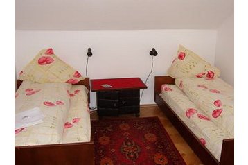 Romunija Privát Arad, Eksterier